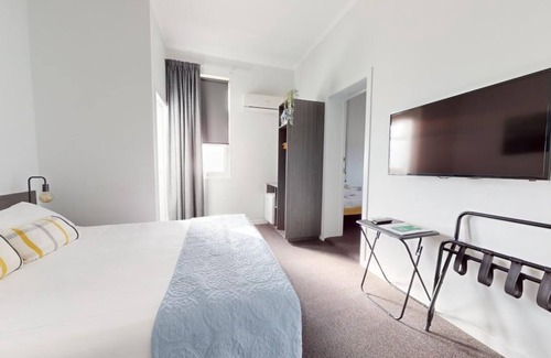 Hobart Central Business District Hotel | Doctor Syntax Hotel