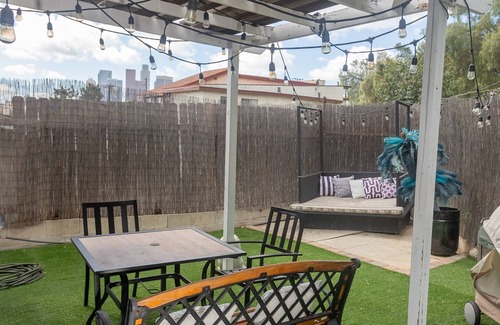 Chinatown House | Dodger Stadium/Chinatown/Echo Park Newly updated House!