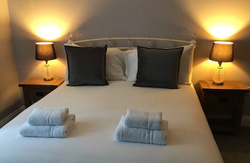 Braishfield House | Dog & Crook Braishfield