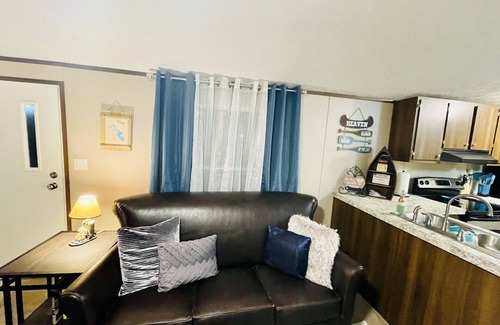 Pointblank House | Dog Friendly 🐶 2 bedroom 2 bath Vacation home near Lake Livingston