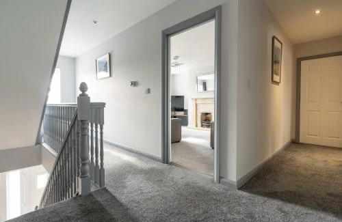 Portrush House | Dog Friendly | 5min to Beach |Portrush | Sleeps 10