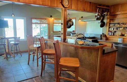 Sunrise Beach House | Dog Friendly and Beautiful Main Channel View at the 34.5MM in a "NO WAKE" cove.