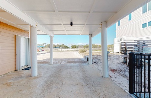 East End House | Dog-friendly beachfront home with private pool, outdoor shower, washer/dryer