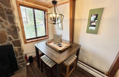 Banner Elk Apartment | Dog-Friendly Banner Elk Condo w/ Slope View & Deck