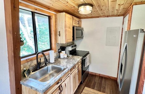 Banner Elk Apartment | Dog-Friendly Banner Elk Condo w/ Slope View & Deck