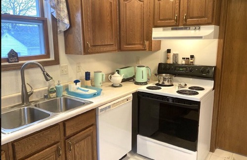 Two Rivers House | Dog-Friendly BEACH Getaway w/Family Suite
