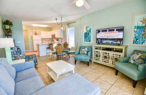 Gulf Shores Condo | Dog friendly beachfront condo with sunrise views