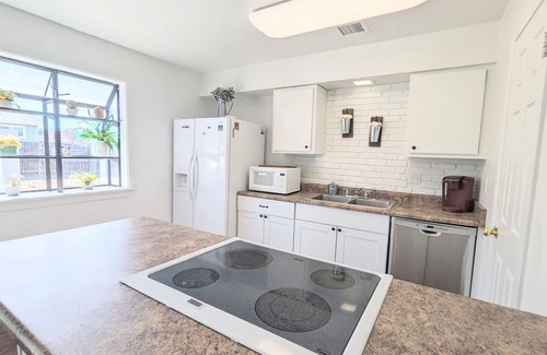 Cottonwood-Verde Village House | Dog-Friendly Cowboy Ranch Minutes to Prescott