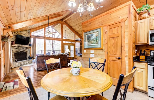 Sautee Nacoochee Cabin | Dog-Friendly Cabin w/Hot Tub, Firepit, Sauna, & Free WiFi