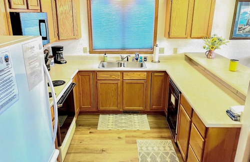 Pagosa Springs Cabin | Dog-friendly cabin with large yard, wood stove, grill & mountain views