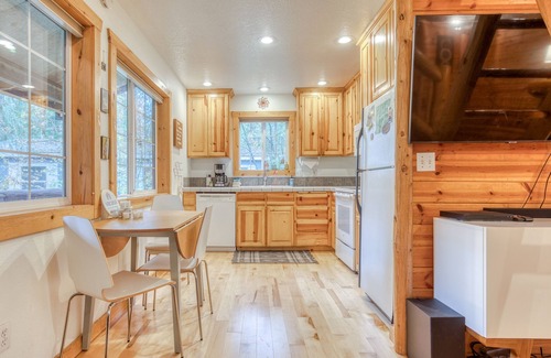Mount Hood Village House | Dog-friendly cabin with deck, fenced yard, & hot tub GAME ROOM COMING SOON!