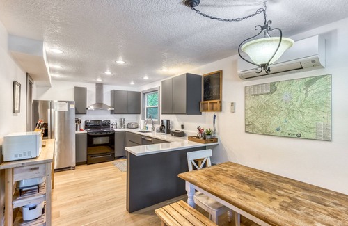 Mount Hood Village House | Dog-Friendly Cabin with Private Hot Tub, Shared Pool & Sauna