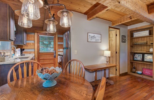 Gatlinburg - Pigeon Forge Cabin | Dog-friendly cabin w/screened deck, fireplace & jet tub +free attraction tickets