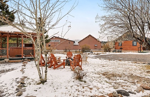 South Fork Cabin | Dog-friendly cabin with kitchen, WiFi, entertainment, & nearby ski access