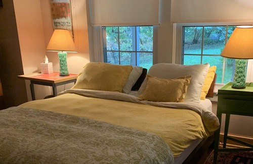 Charlottesville Cottage | Dog friendly cottage close to everything in Charlottesville,Virginia