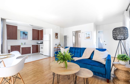 San Clemente House | Dog-friendly condo with an ocean view, balcony & pool - beach across the street