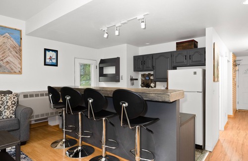 Alyeska Condo | Dog-Friendly Condo with WiFi, Wood-Burning Fireplace, Washer/Dryer, & Ski View