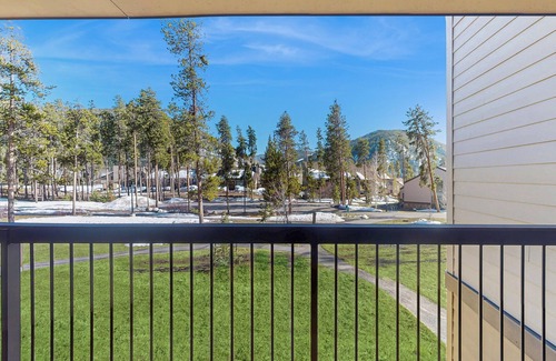 Keystone Condo | Dog-Friendly Condo with Mountain Views, a Shared Indoor Pool, & a Hot Tub