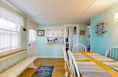 Wells Beach Cottage | Dog-friendly cottage with amazing sunset views, across the street from beach