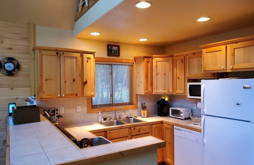 Westcliffe House | Dog Friendly, Cozy 3 Bdrm Cabin in the Woods