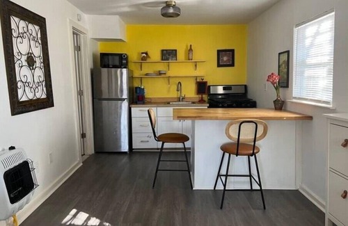 Govalle House | DOG FRIENDLY & EAST AUSTIN: WOW
