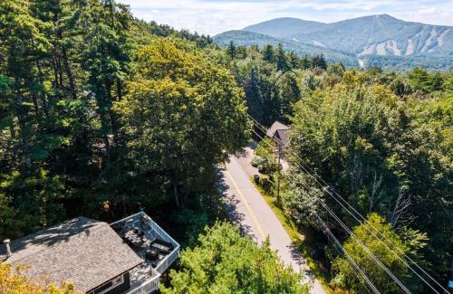 Gilford House | Dog friendly Family home at Lake Winnipesaukee & Gunstock