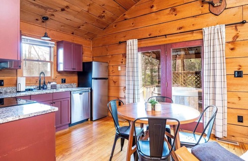 Townsend Cabin | Dog-Friendly Getaway, Adventure Awaits Nearby