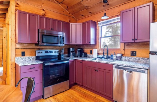 Townsend Cabin | Dog-Friendly Getaway, Adventure Awaits Nearby