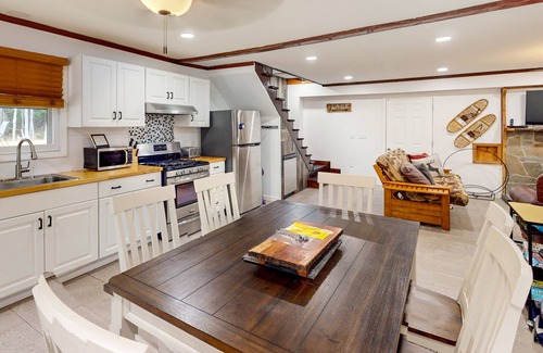 Moultonborough House | Dog-friendly home with a pool table, washer/dryer, firepit & beach access