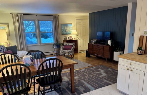 Back Cove House | Dog-friendly home to yourself - only 7 minutes to downtown Portland