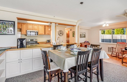 Camano Island House | Dog-friendly home with views, great outdoor space, & washer/dryer - near beach
