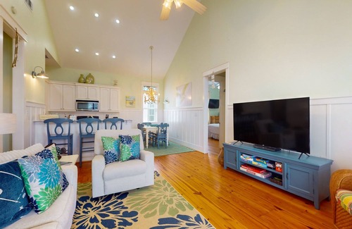 Port Bolivar House | Dog-friendly home near the beach with grill area, outdoor shower, patio, balcony