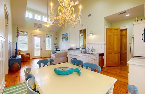 Port Bolivar House | Dog-friendly home near the beach with grill area, outdoor shower, patio, balcony