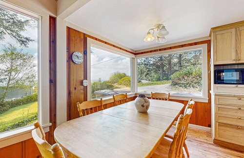 Neahkahnie Beach House | Dog-friendly home with wood stove & ocean views - near the beach