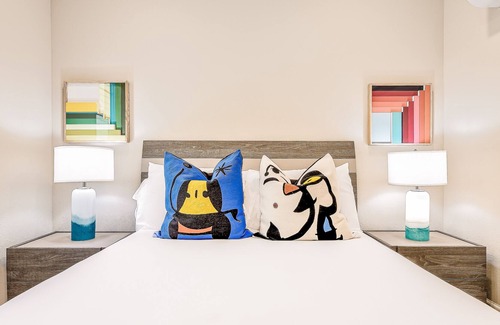 Mission Beach House | Dog-Friendly Home with Central AC & Free WiFi - Short Walk to Mission Beach