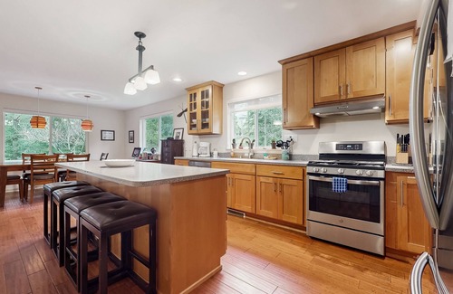 Langley House | Dog-Friendly Home with Peaceful Location Near Lake and Town