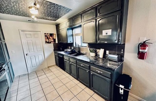 Coarsegold House | Dog Friendly/Hot Tub/Elements Suite