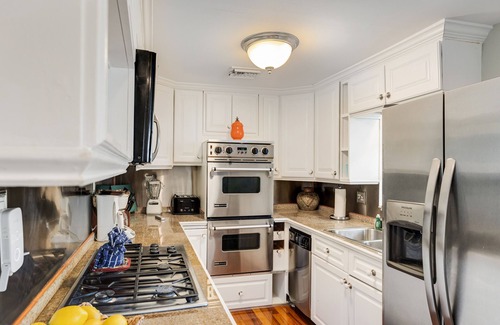 Old Town House | Dog-friendly house + guesthouse with private hot tub - less than a mile to beach