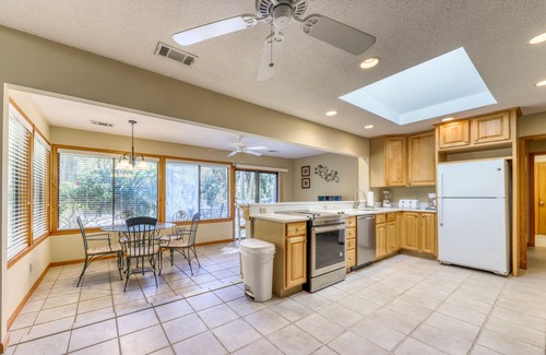 Palmetto Dunes House | Dog-friendly house with private pool & large backyard - walk to beach