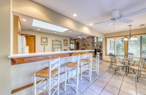 Palmetto Dunes House | Dog-friendly house with private pool & large backyard - walk to beach