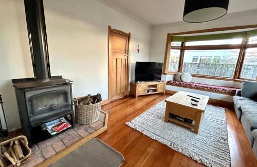 Waterloo Villa | Dog-friendly in Waterloo