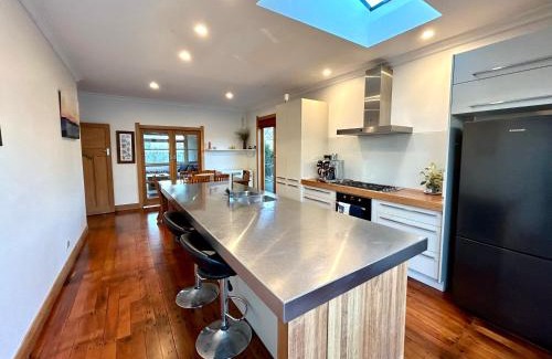 Waterloo Villa | Dog-friendly in Waterloo