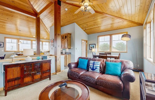 Neskowin House | Dog-friendly Neskowin Village home w/ocean views, private hot tub, & patio