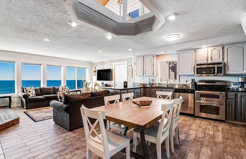 Lincoln City House | Dog-friendly oceanfront home with views, fireplace, hot tub & washer/dryer