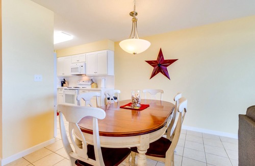 Neskowin Condo | Dog-Friendly Oceanfront Condo with Sweeping Views and Beach Access