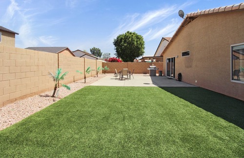 Maryvale House | Dog Friendly Phoenix Home: Near Stadium & Westgate