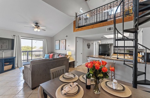 Gulf Shores Condo | Dog Friendly! Pool! Walk to Beach!