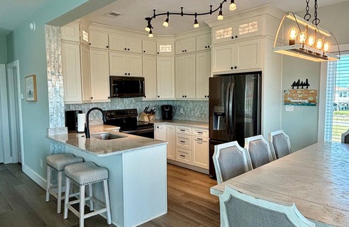 Fort Morgan House | Dog Friendly Private Beach House in Beautiful Fort Morgan, Alabama!