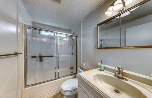 Ogunquit - Wells House | Dog-Friendly Private Home with a Large Yard