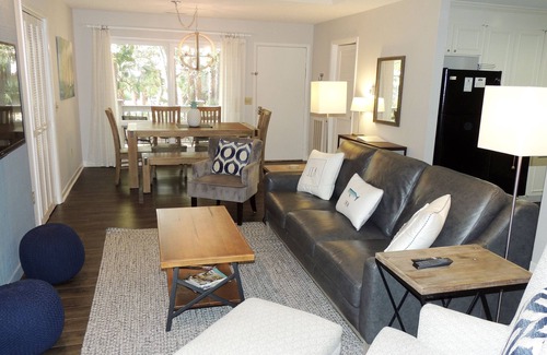 West Beach Cottage | Dog friendly Sparrow Pond Cottage